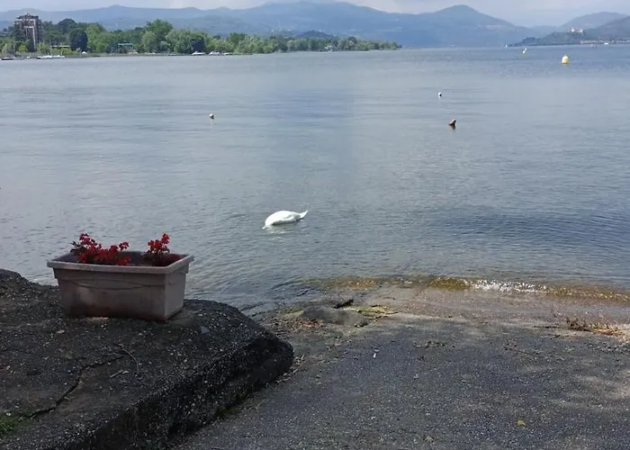 House Benedetta & Gloria On The Apartamento Castelletto sopra Ticino